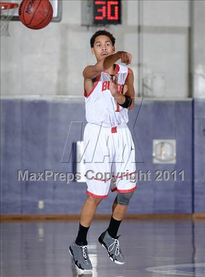 Thumbnail 3 in Foothill vs. Pasadena (St. Hope Elite Classic) photogallery.