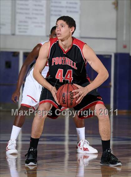 Thumbnail 1 in Foothill vs. Pasadena (St. Hope Elite Classic) photogallery.