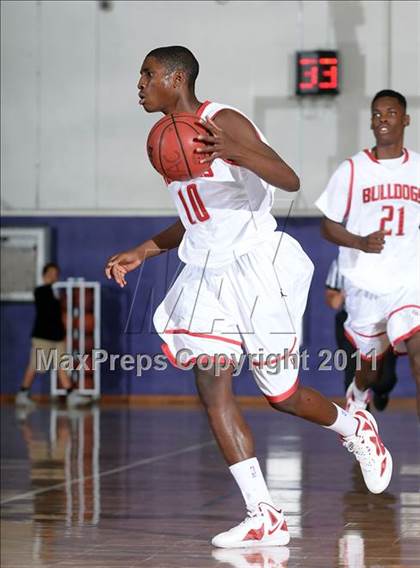 Thumbnail 3 in Foothill vs. Pasadena (St. Hope Elite Classic) photogallery.