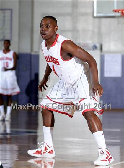 Thumbnail 2 in Foothill vs. Pasadena (St. Hope Elite Classic) photogallery.