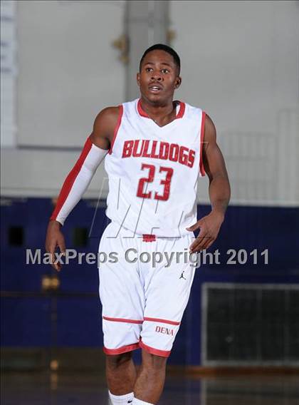 Thumbnail 3 in Foothill vs. Pasadena (St. Hope Elite Classic) photogallery.