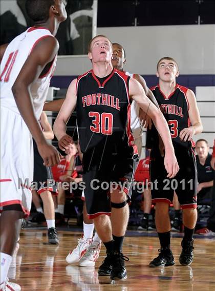 Thumbnail 3 in Foothill vs. Pasadena (St. Hope Elite Classic) photogallery.