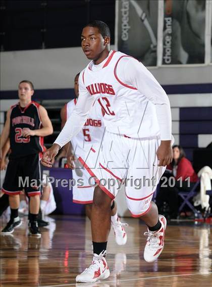 Thumbnail 1 in Foothill vs. Pasadena (St. Hope Elite Classic) photogallery.