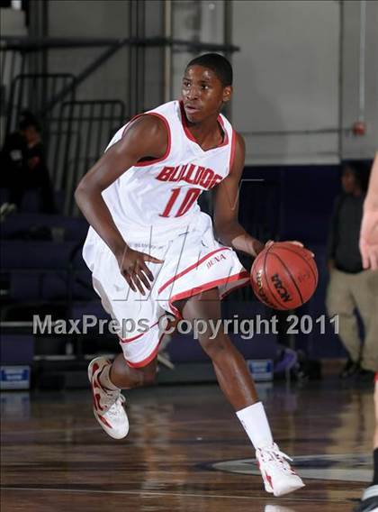 Thumbnail 2 in Foothill vs. Pasadena (St. Hope Elite Classic) photogallery.