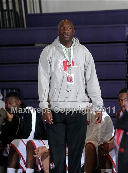 Thumbnail 3 in Foothill vs. Pasadena (St. Hope Elite Classic) photogallery.