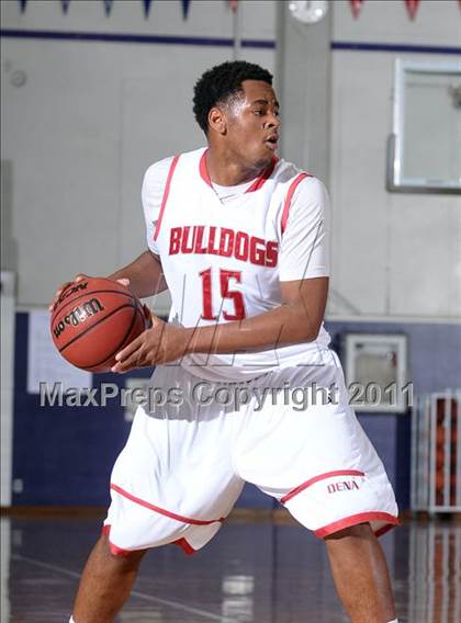 Thumbnail 1 in Foothill vs. Pasadena (St. Hope Elite Classic) photogallery.