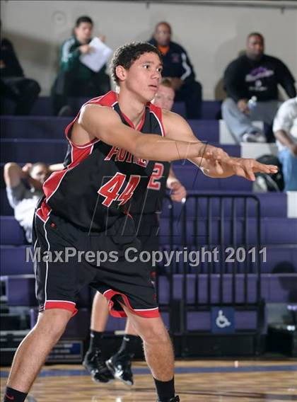 Thumbnail 2 in Foothill vs. Pasadena (St. Hope Elite Classic) photogallery.
