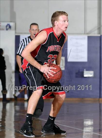 Thumbnail 2 in Foothill vs. Pasadena (St. Hope Elite Classic) photogallery.