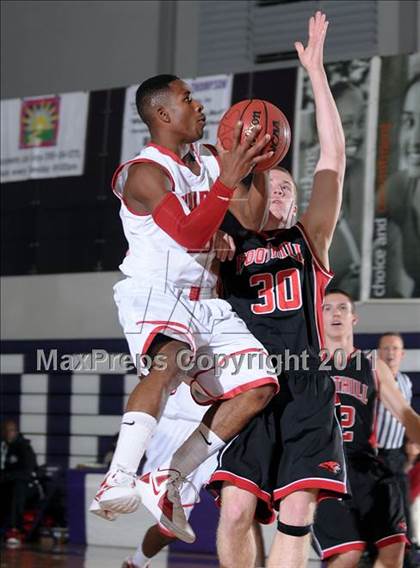 Thumbnail 2 in Foothill vs. Pasadena (St. Hope Elite Classic) photogallery.