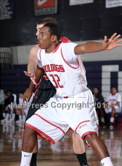 Thumbnail 1 in Foothill vs. Pasadena (St. Hope Elite Classic) photogallery.