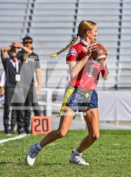 Thumbnail 3 in 5A Flag Football Second Round Northglenn vs Chaparral photogallery.
