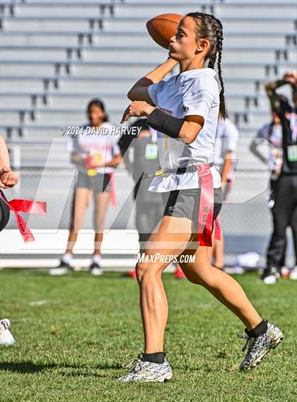 Thumbnail 2 in 5A Flag Football Second Round Northglenn vs Chaparral photogallery.
