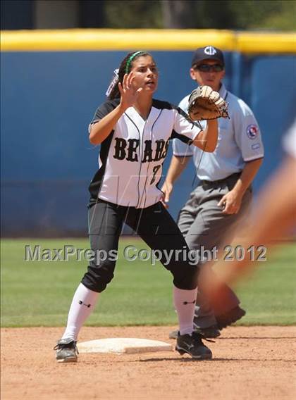 Thumbnail 3 in Port of Los Angeles vs. Harbor Teacher Prep (CIF LACS Small Schools Final) photogallery.