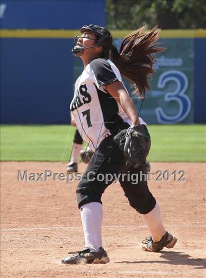Thumbnail 3 in Port of Los Angeles vs. Harbor Teacher Prep (CIF LACS Small Schools Final) photogallery.