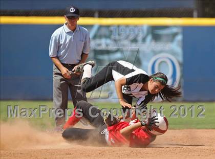 Thumbnail 2 in Port of Los Angeles vs. Harbor Teacher Prep (CIF LACS Small Schools Final) photogallery.