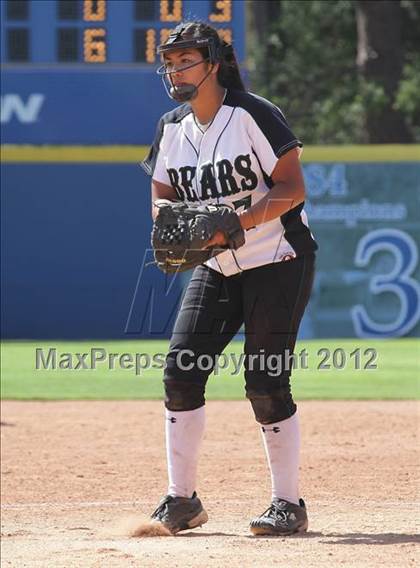 Thumbnail 3 in Port of Los Angeles vs. Harbor Teacher Prep (CIF LACS Small Schools Final) photogallery.