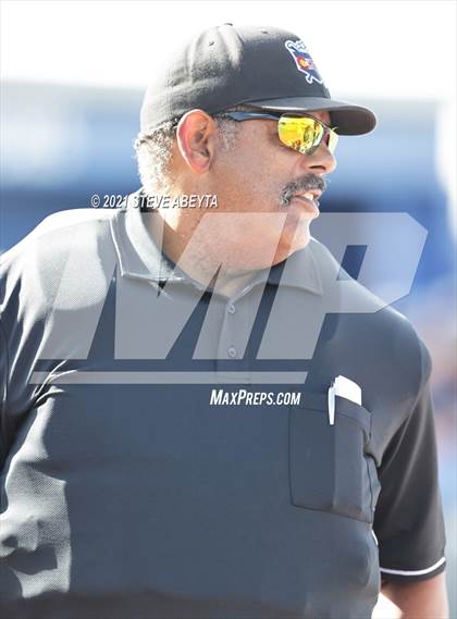 Thumbnail 1 in Grandview vs. Mullen photogallery.