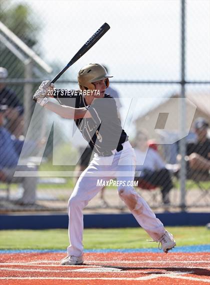 Thumbnail 2 in Grandview vs. Mullen photogallery.