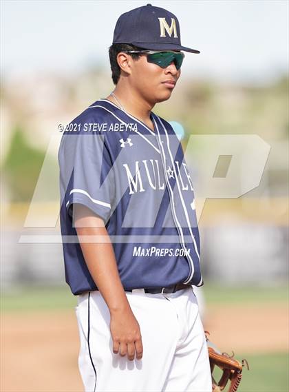 Thumbnail 3 in Grandview vs. Mullen photogallery.