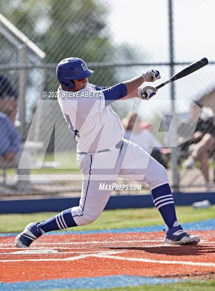 Thumbnail 2 in Grandview vs. Mullen photogallery.