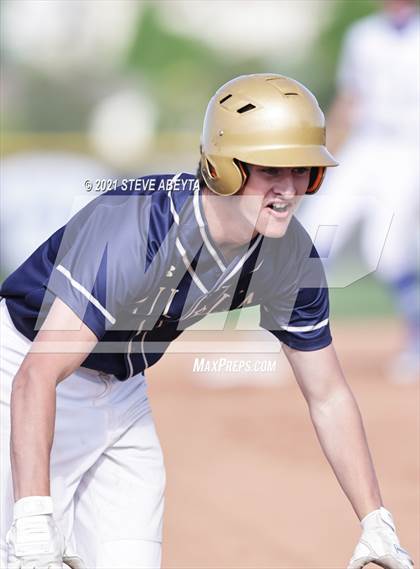 Thumbnail 3 in Grandview vs. Mullen photogallery.