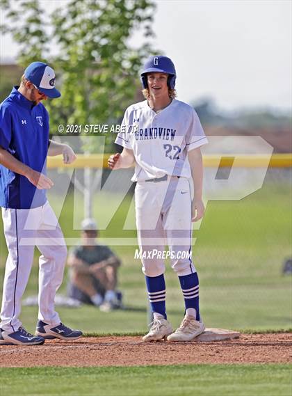 Thumbnail 3 in Grandview vs. Mullen photogallery.