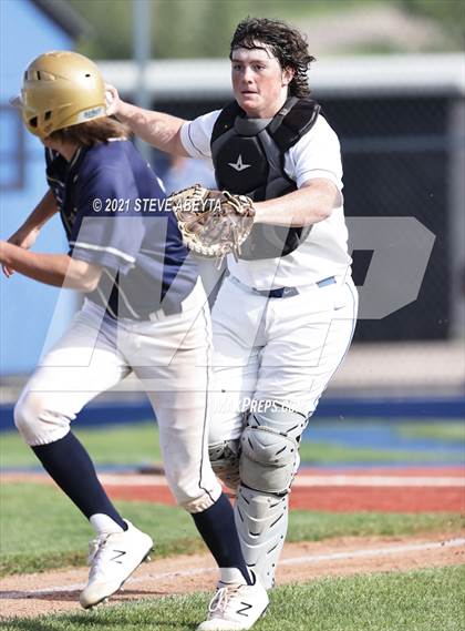 Thumbnail 3 in Grandview vs. Mullen photogallery.