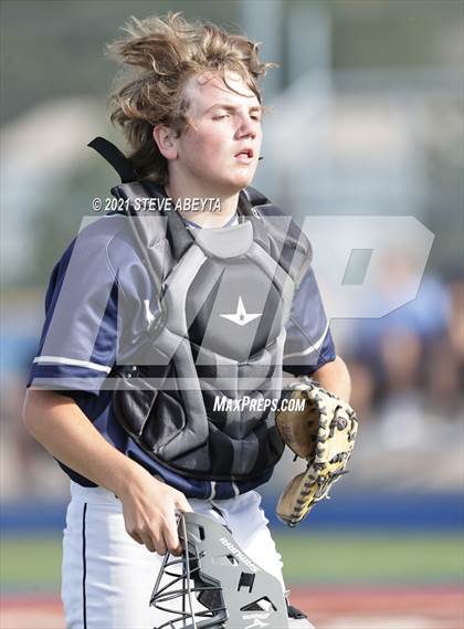 Thumbnail 2 in Grandview vs. Mullen photogallery.