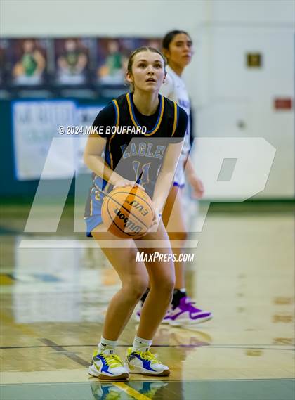 Thumbnail 3 in Valencia vs Bakersfield Christian (Santa Barbara Tournament of Champions) photogallery.