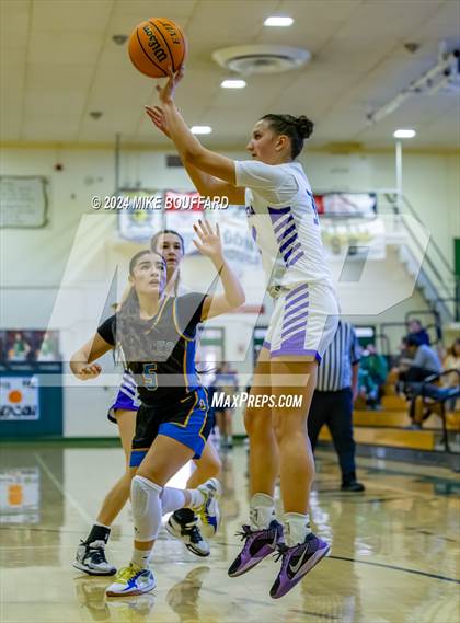 Thumbnail 2 in Valencia vs Bakersfield Christian (Santa Barbara Tournament of Champions) photogallery.