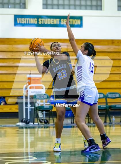 Thumbnail 3 in Valencia vs Bakersfield Christian (Santa Barbara Tournament of Champions) photogallery.