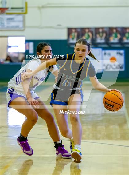 Thumbnail 1 in Valencia vs Bakersfield Christian (Santa Barbara Tournament of Champions) photogallery.