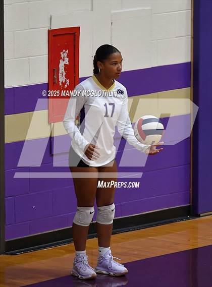 Thumbnail 2 in JV: Galesburg @ Canton photogallery.