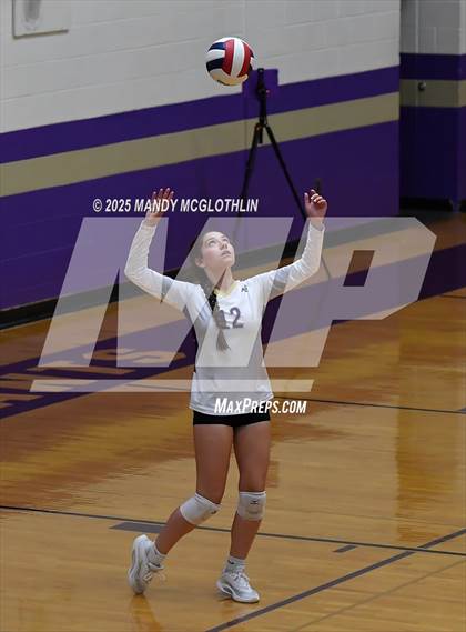 Thumbnail 2 in JV: Galesburg @ Canton photogallery.