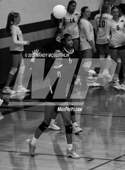 Thumbnail 3 in JV: Galesburg @ Canton photogallery.