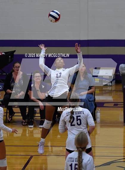 Thumbnail 2 in JV: Galesburg @ Canton photogallery.