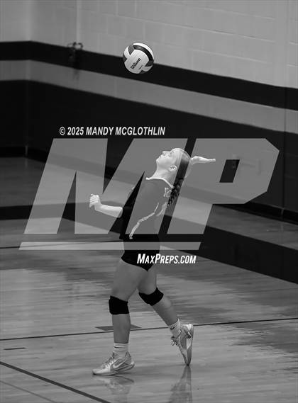 Thumbnail 2 in JV: Galesburg @ Canton photogallery.