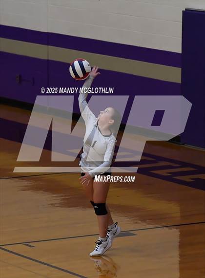 Thumbnail 3 in JV: Galesburg @ Canton photogallery.