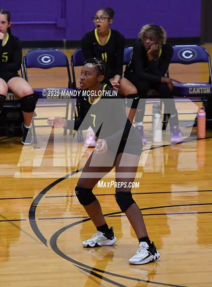 Thumbnail 2 in JV: Galesburg @ Canton photogallery.