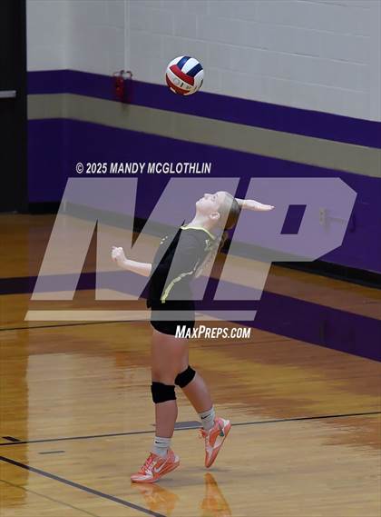 Thumbnail 2 in JV: Galesburg @ Canton photogallery.