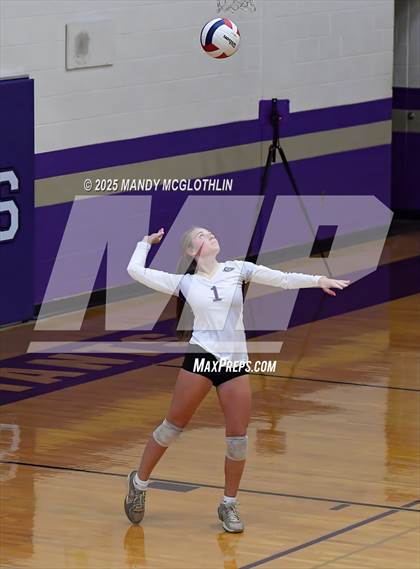 Thumbnail 3 in JV: Galesburg @ Canton photogallery.