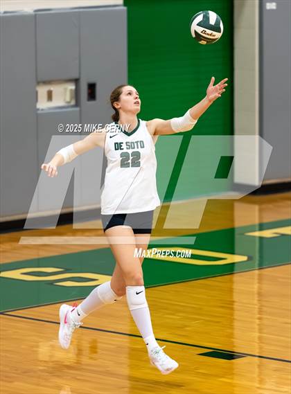 Thumbnail 3 in Shawnee Heights @ De Soto photogallery.