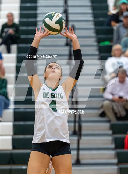 Thumbnail 3 in Shawnee Heights @ De Soto photogallery.