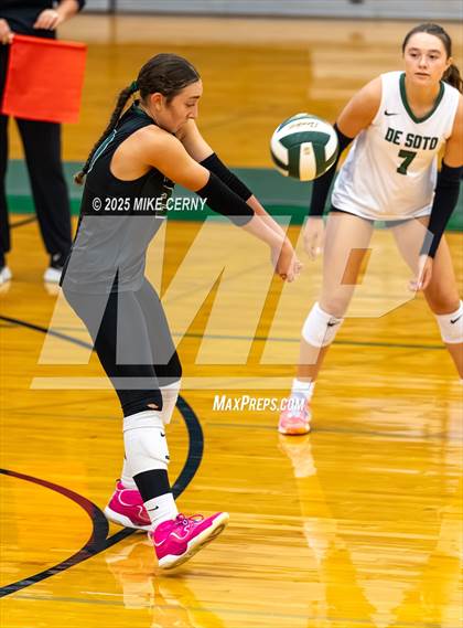 Thumbnail 2 in Shawnee Heights @ De Soto photogallery.