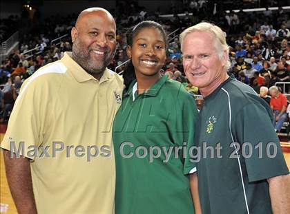 Thumbnail 2 in Clovis West vs. Poly (CIF SoCal D1 Final) photogallery.