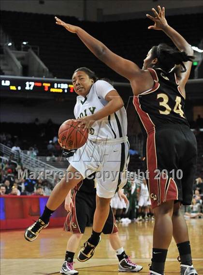 Thumbnail 1 in Clovis West vs. Poly (CIF SoCal D1 Final) photogallery.