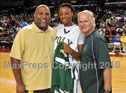 Thumbnail 2 in Clovis West vs. Poly (CIF SoCal D1 Final) photogallery.