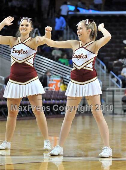 Thumbnail 2 in Clovis West vs. Poly (CIF SoCal D1 Final) photogallery.