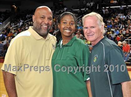 Thumbnail 3 in Clovis West vs. Poly (CIF SoCal D1 Final) photogallery.