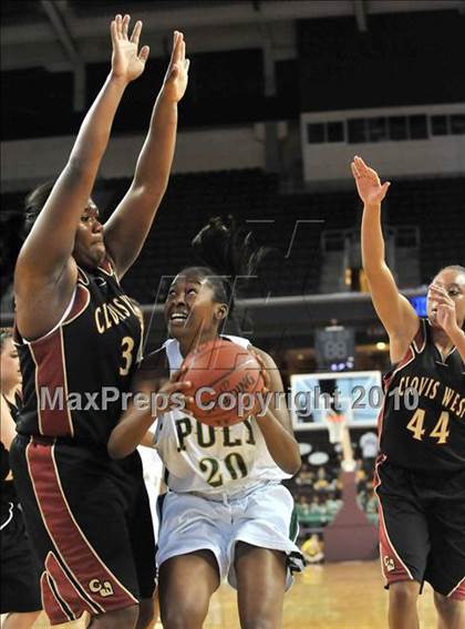 Thumbnail 2 in Clovis West vs. Poly (CIF SoCal D1 Final) photogallery.